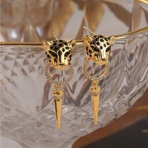 NWT Bloggers Favorite golden leopard zircon drop earrings new with tags